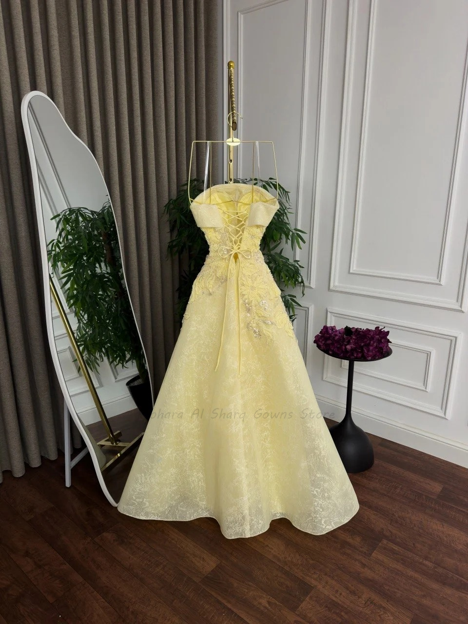 Vestido de noche de corte en l - Embroidery Yellow Dress reseña y precio