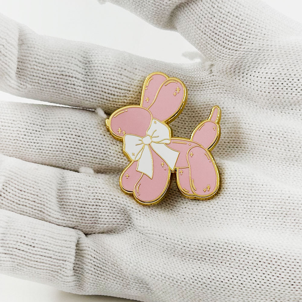 Pin esmaltado con forma de glo - Embroidery Bali reseña y precio